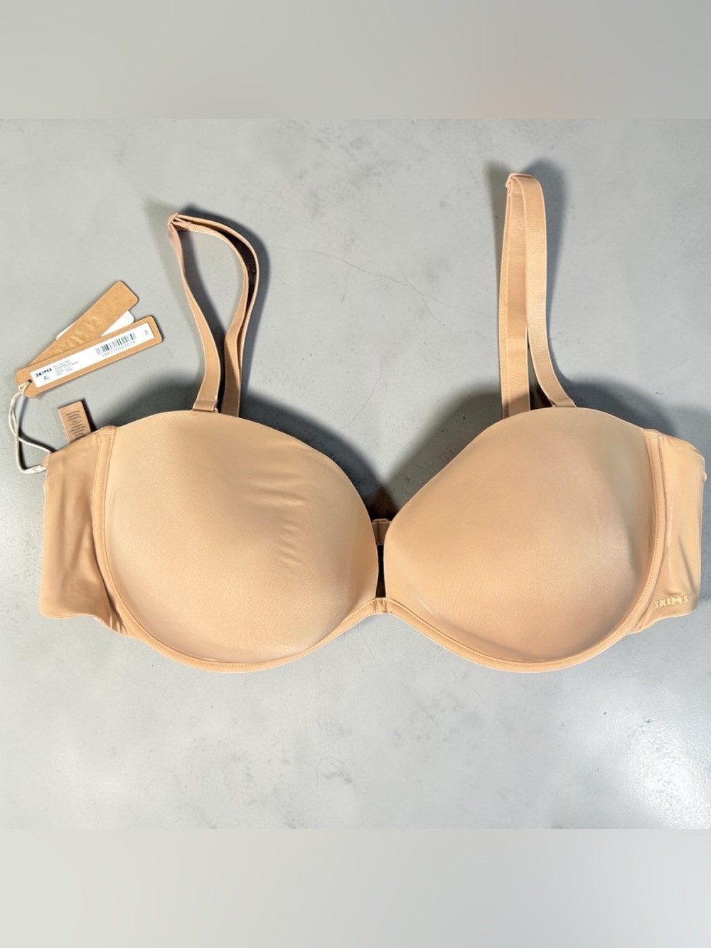 SKIMS Multi-Way Bra 42DDD DISCONTINUED SIZE